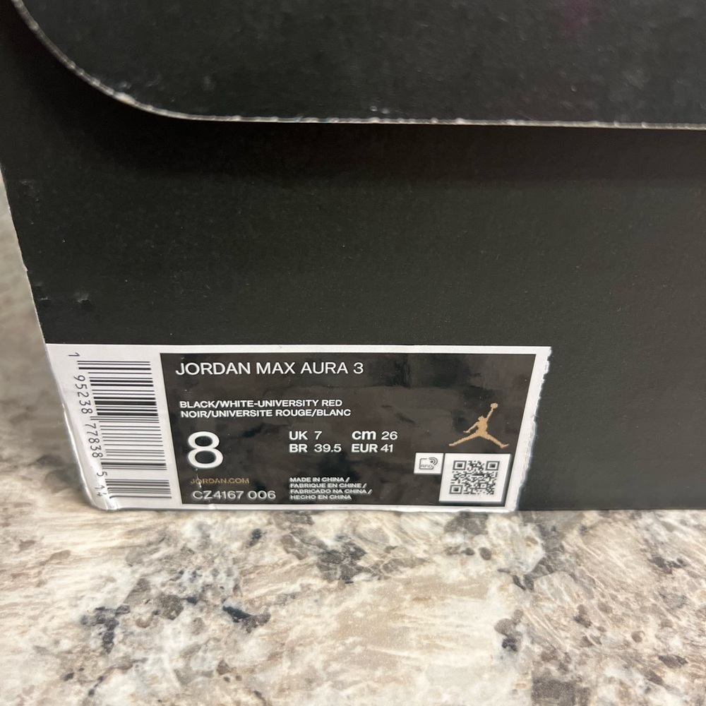 SOLD Jordan Max Aura - Picture 6 of 7